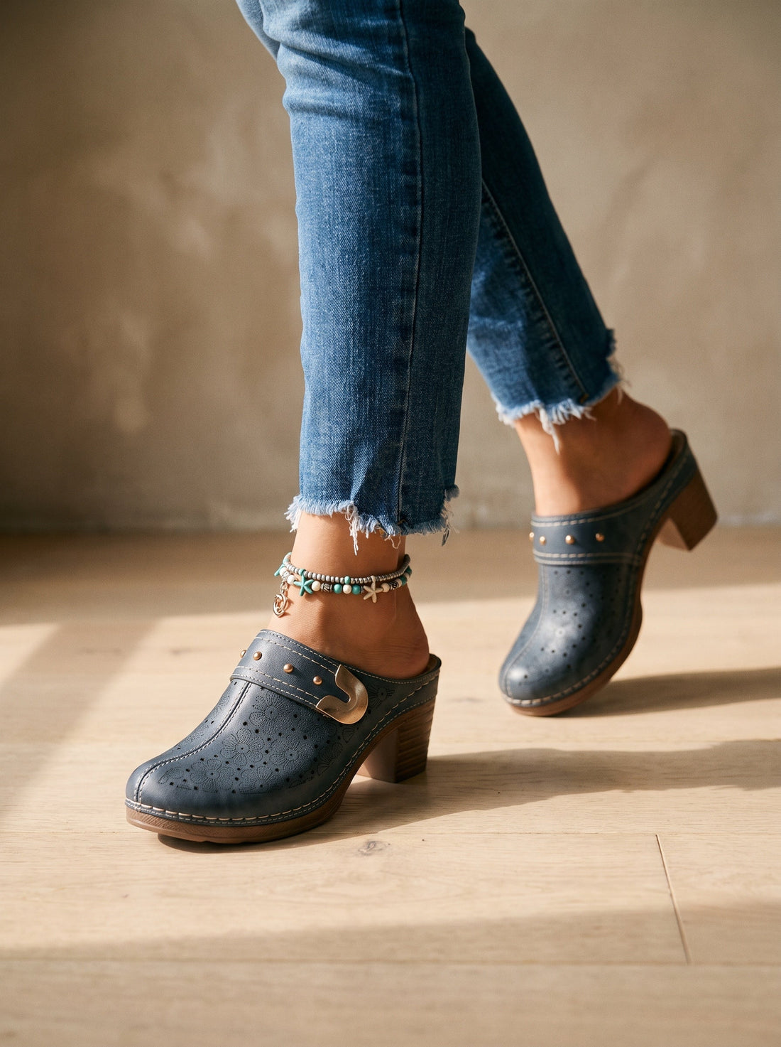 The Dorothea Clog
