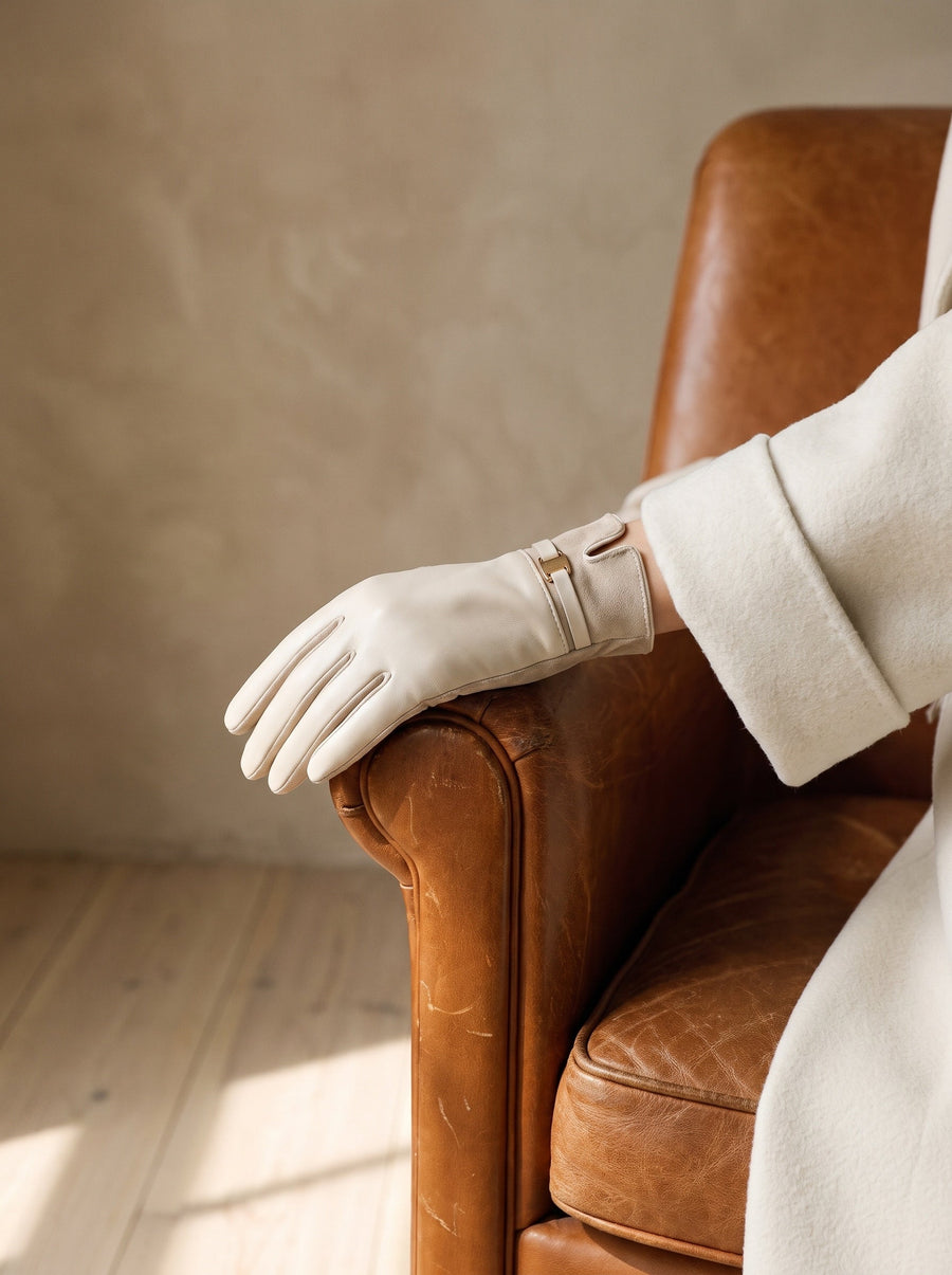 The Faye Glove