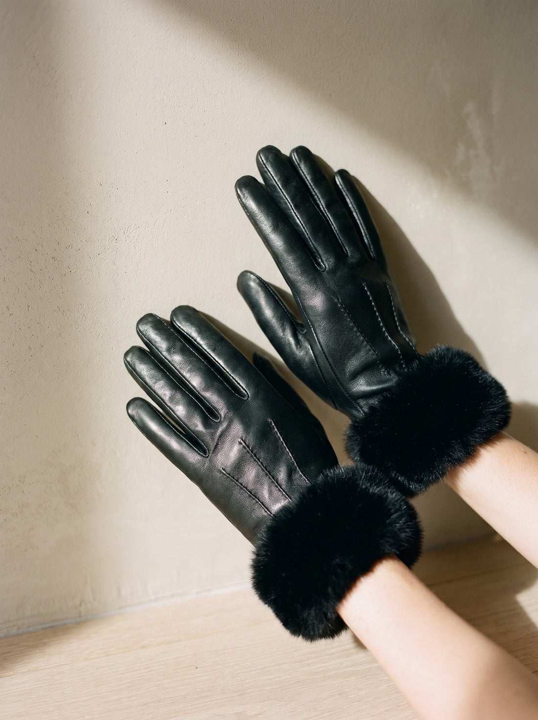 The Gwen Glove