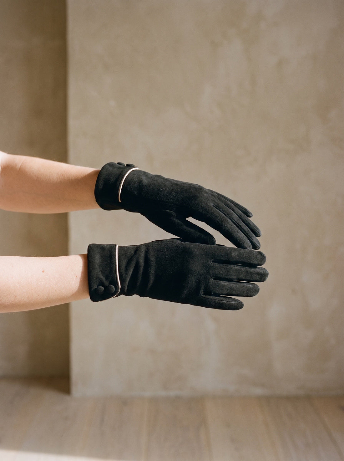 The Lydia Glove