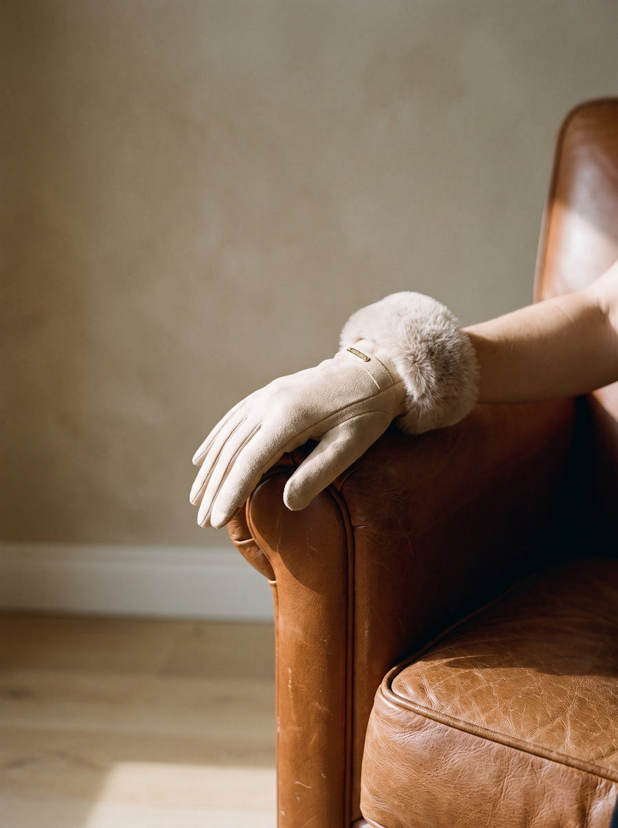 The Nora Glove