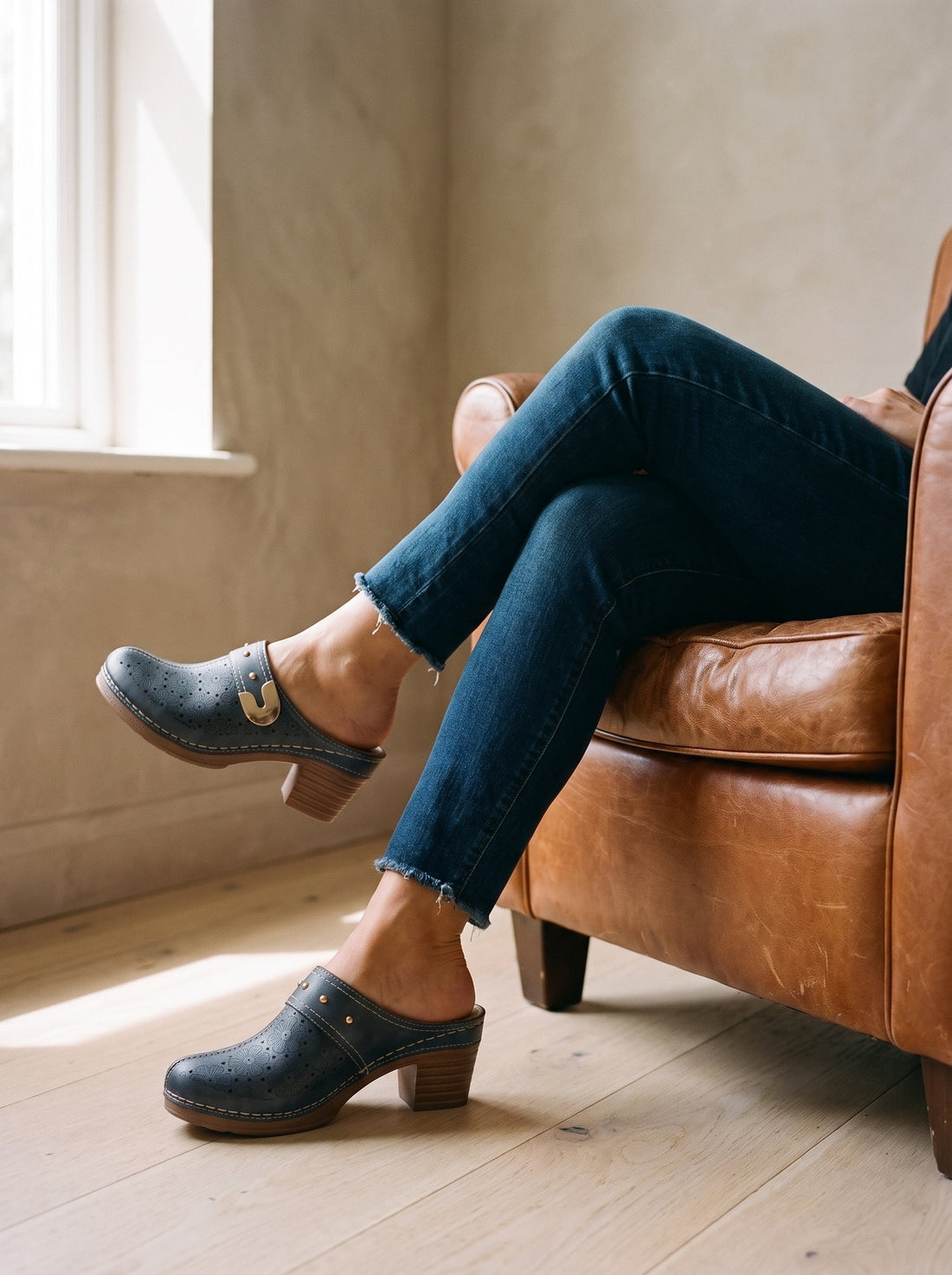 The Dorothea Clog