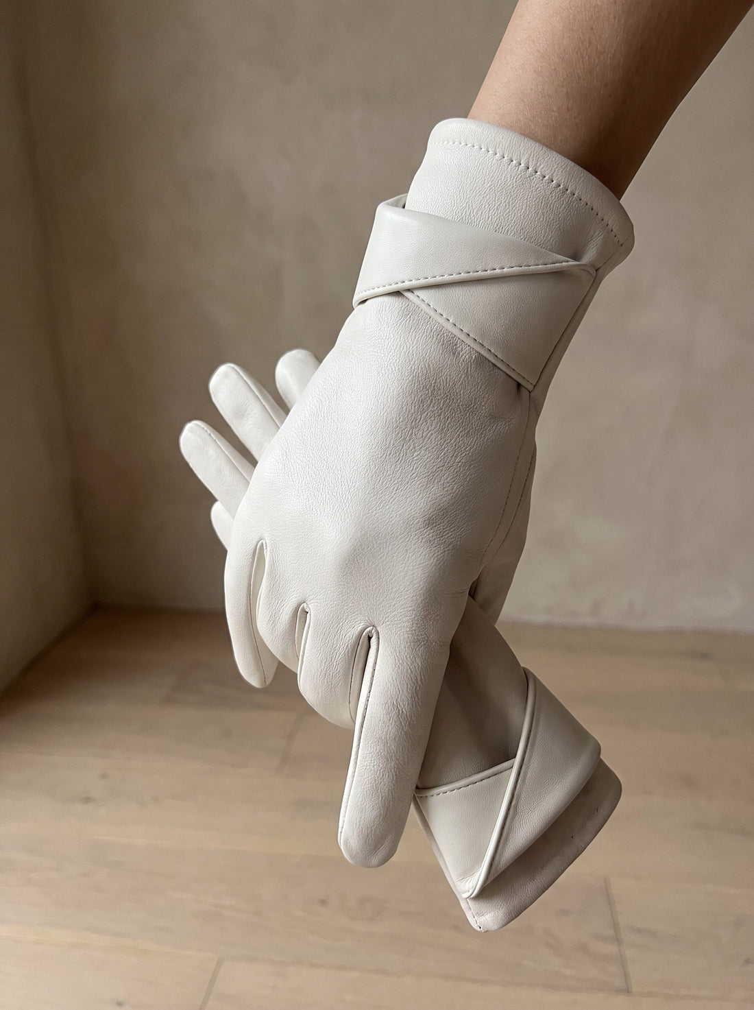 The Hetty Glove
