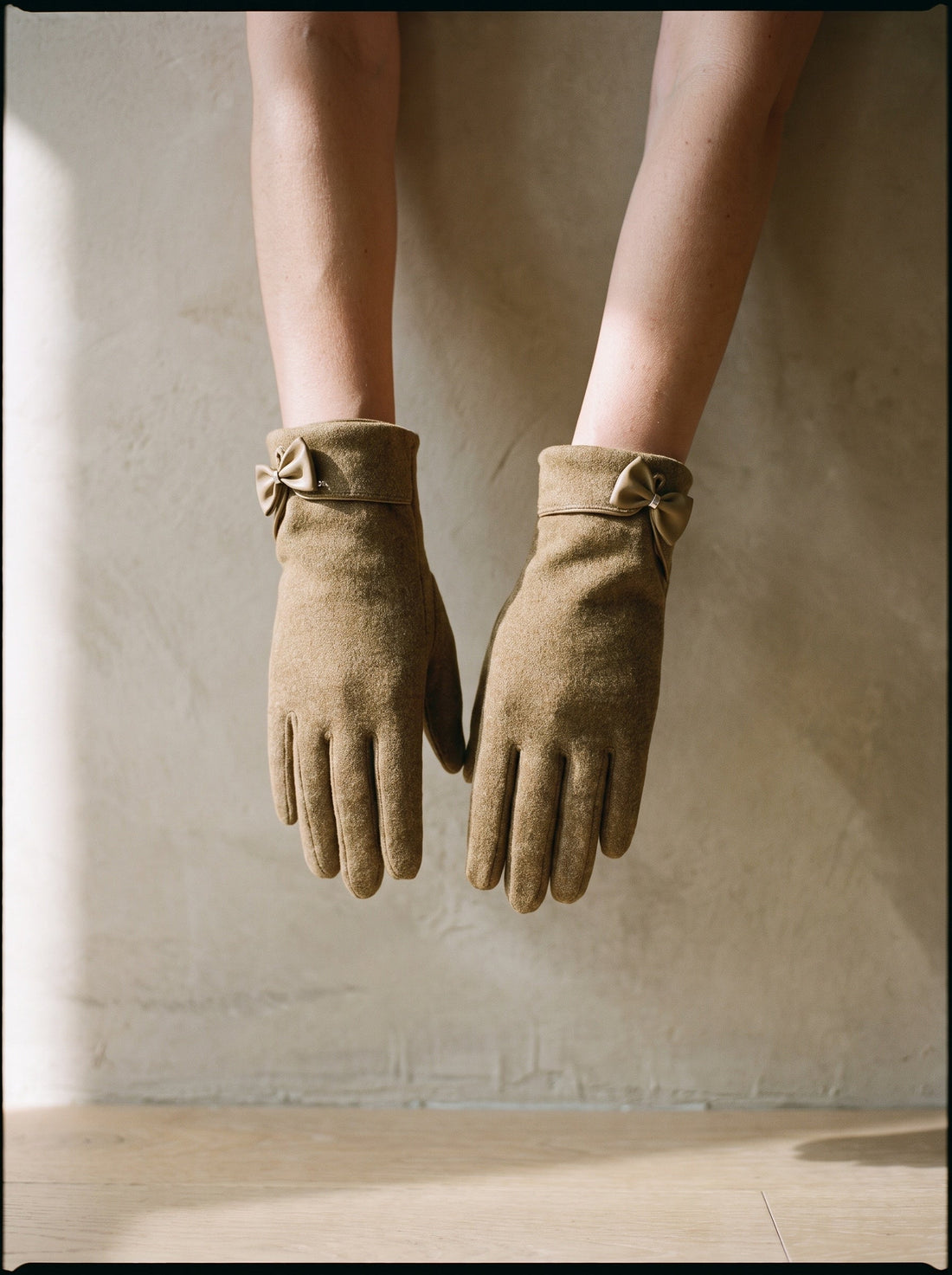 The Ida Glove