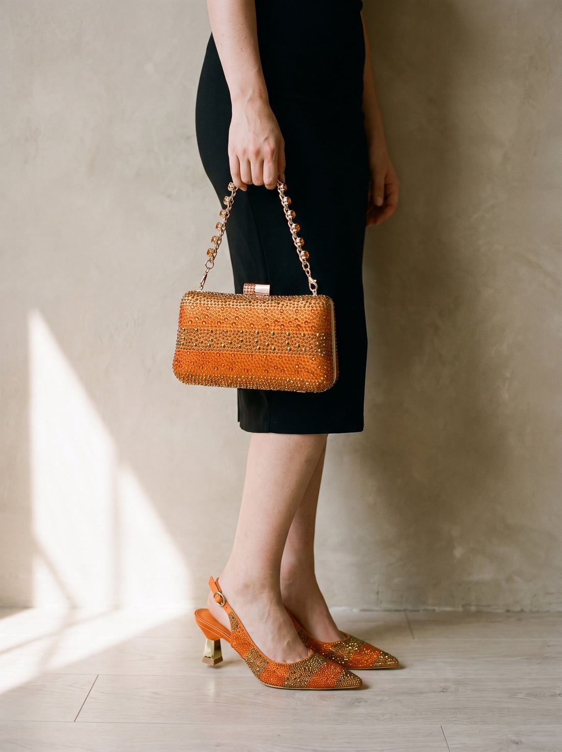 The June Clutch