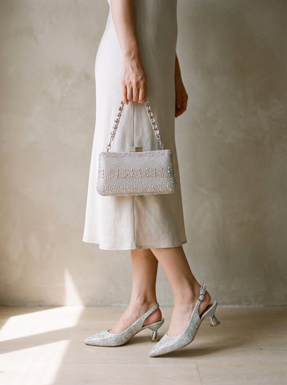 The June Clutch