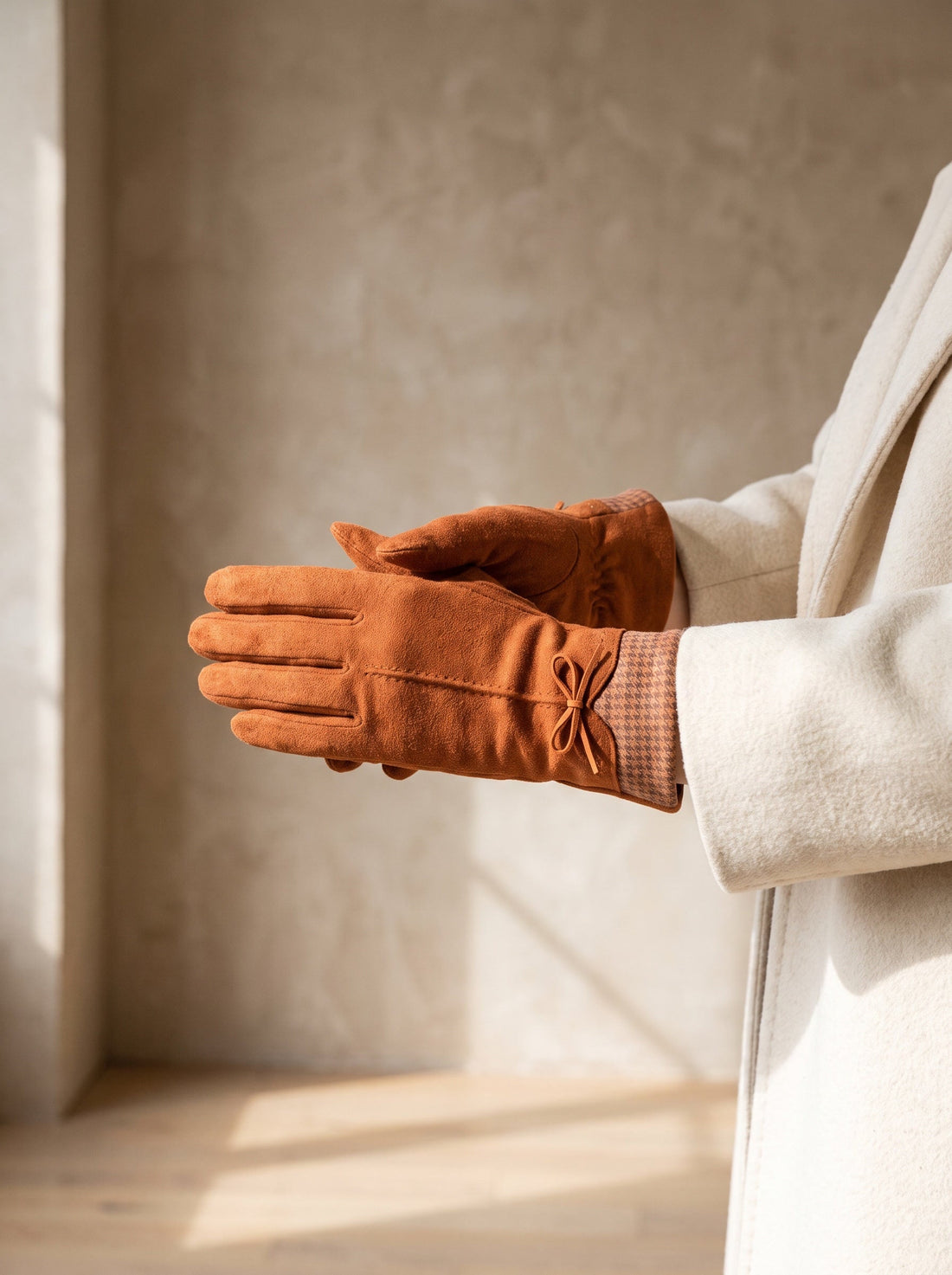 The Milly Glove