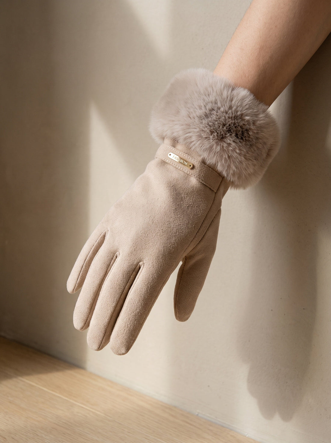 The Nora Glove