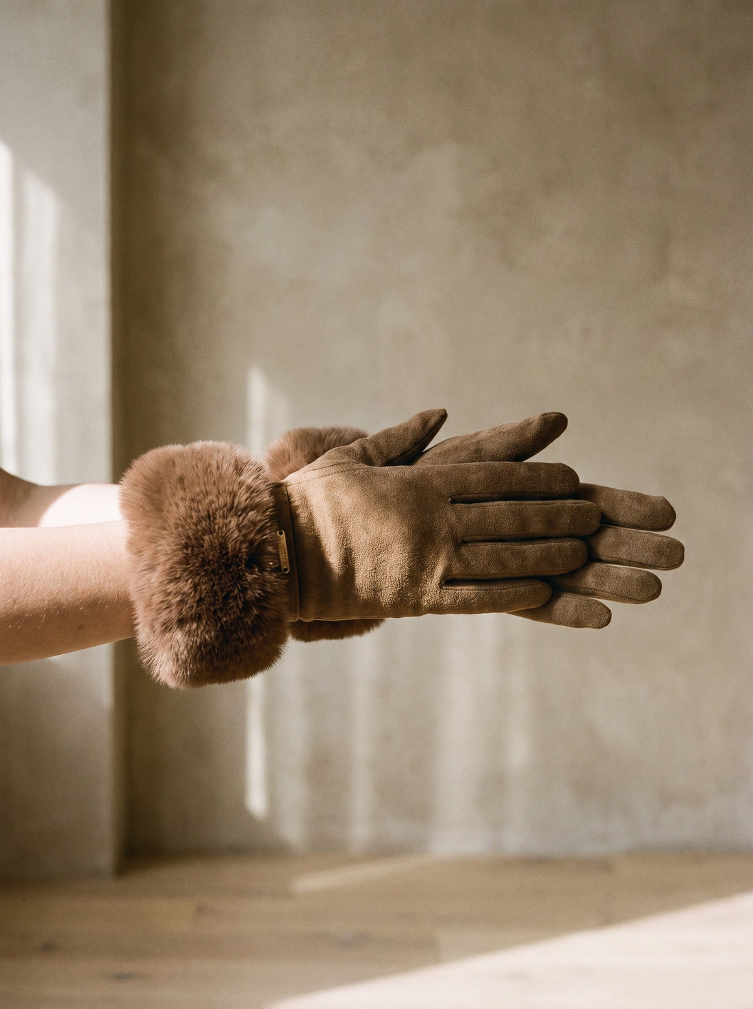 The Nora Glove