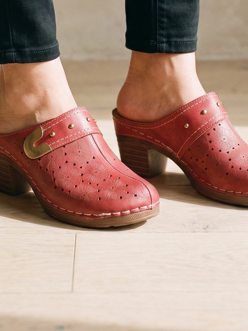 The Dorothea Clog